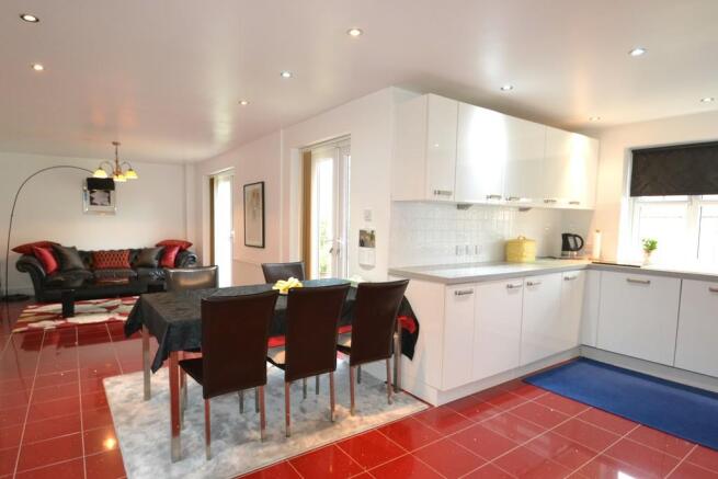 Kitchen 1