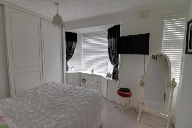 2 bed Terraced for sale Image 8