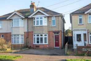 51, Downs Park Avenue, Eling, Southampton SO40 9GZ