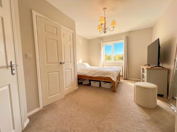 2 bed Apartment for sale Image 8