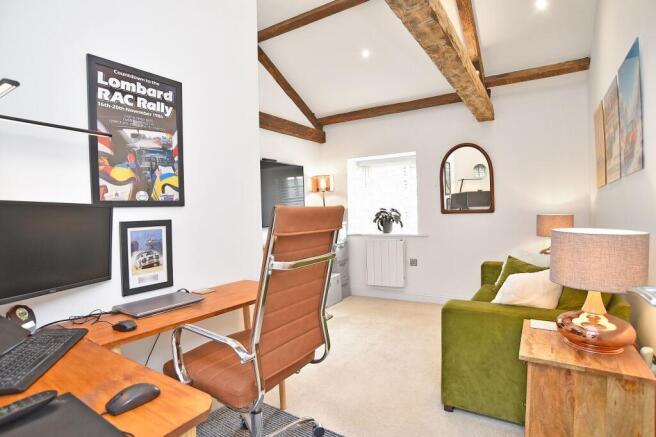 2 bed Terraced for sale Image 7