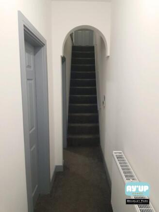1 bed House Share to rent Image 5