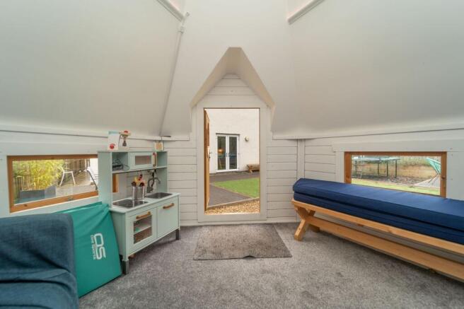 Summer Hut