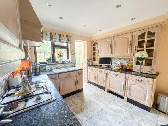 kitchen2