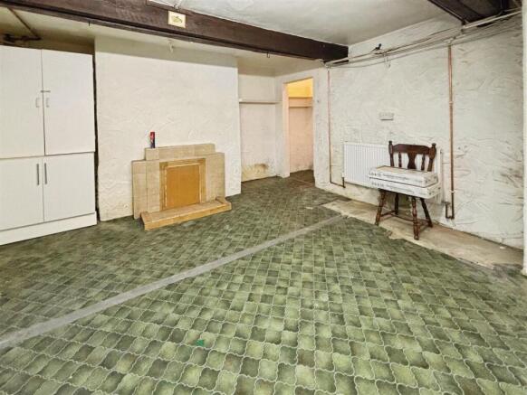 2 bed Terraced for sale Image 8