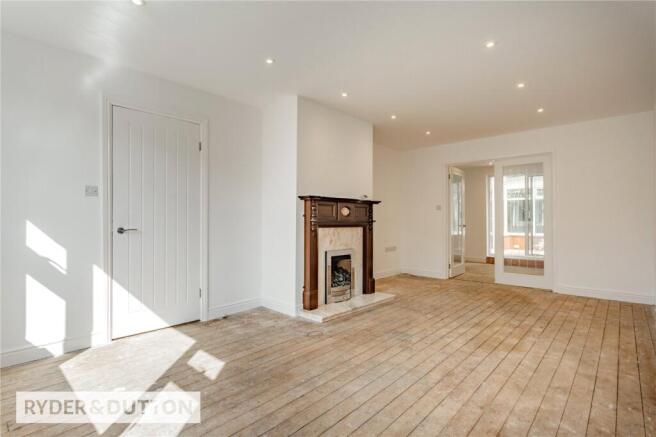5 bed Semi-Detached for sale Image 6