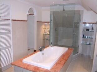Master en-suite