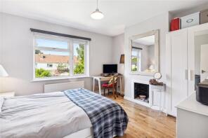 1, Clarendon Crescent, Twickenham TW2 5LN