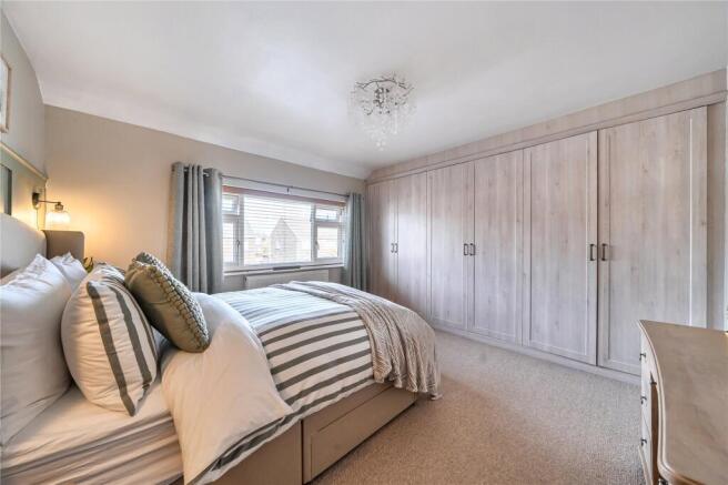 3 bed Semi-Detached for sale Image 6