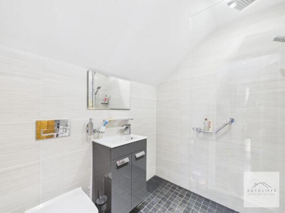 En-Suite (Wet Room)