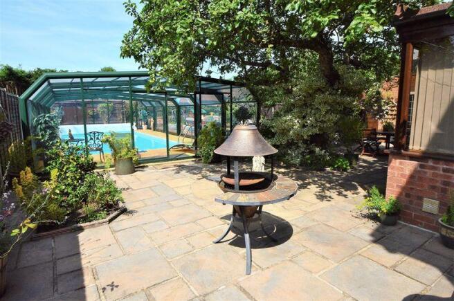 patio & sw...