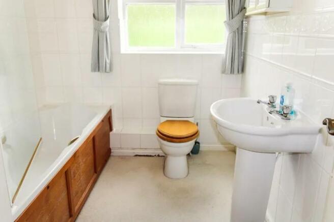 34a047b397d4bf9d0fbeb0fc8b81b1ecb188d56d BATHROOM.