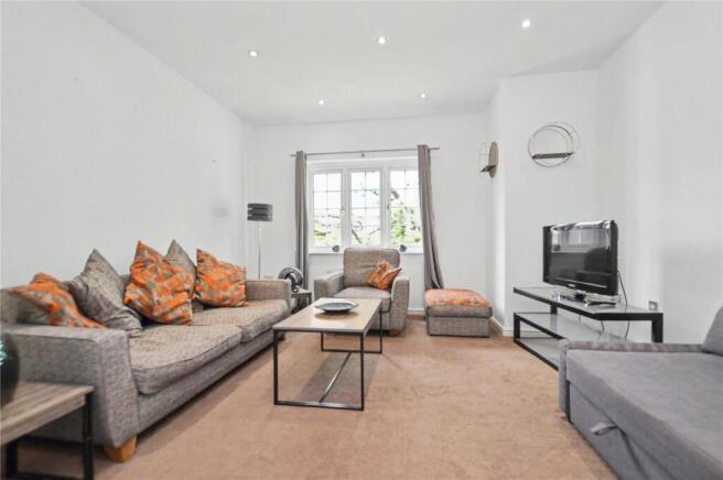 2 bed Apartment for sale Image 11