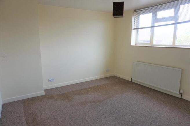 Bedroom 1.JPG