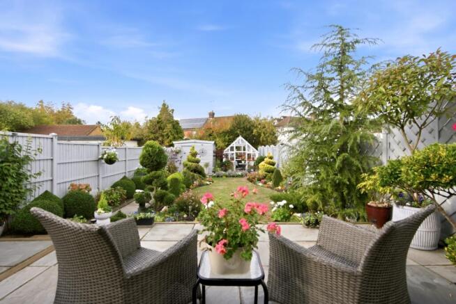 Chiltern Road, Dunstable, Bedfordshire, LU6 photo 4