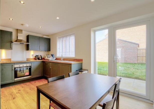 1 bed House Share to rent Image 6
