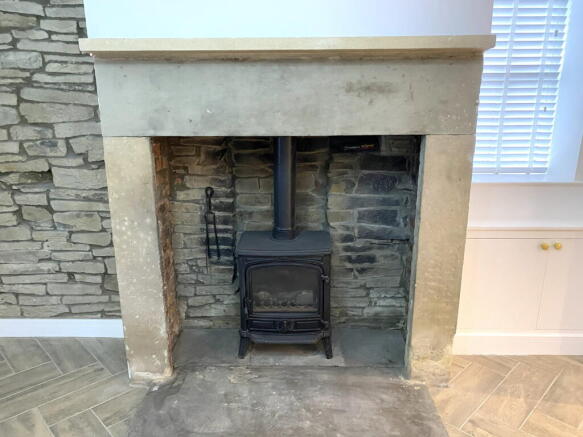 2 bed Cottage for sale Image 6