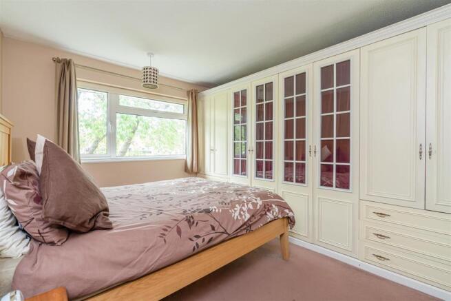 6 Taylors Turn Bedroom 1.jpg