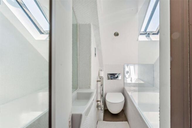 En Suite Bathroom