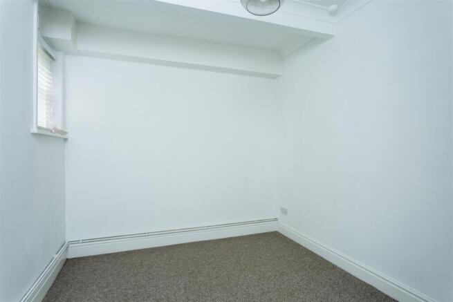 1 bed Apartment for sale Image 6