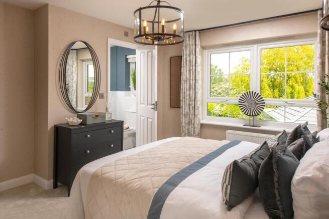 4 bed Detached for sale Image 6