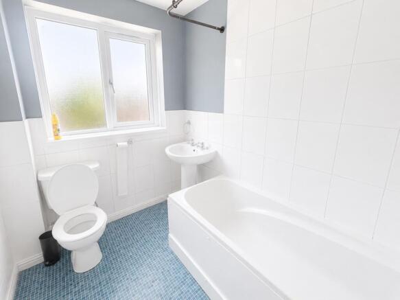 2 bed Terraced for sale Image 8