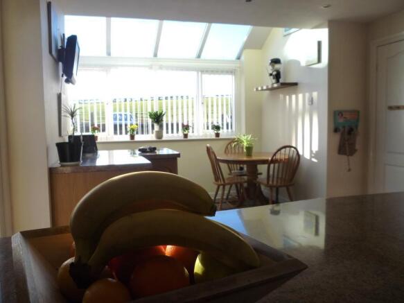 Breakfasting Kitchen