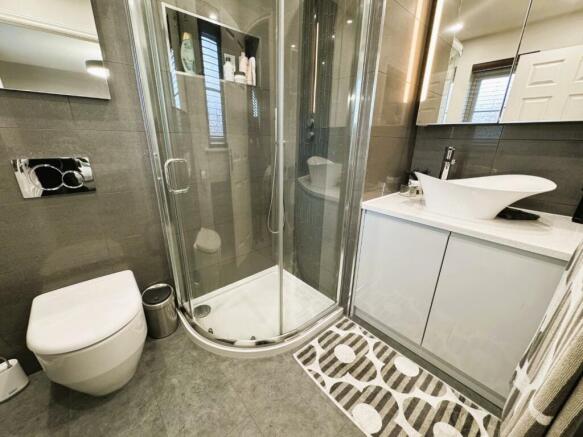 En Suite.
