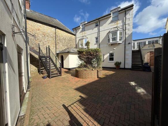 External courtyard-1.jpg