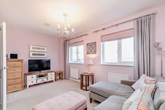 8556407-interior04-800.jpg