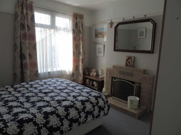 Bedroom 2: