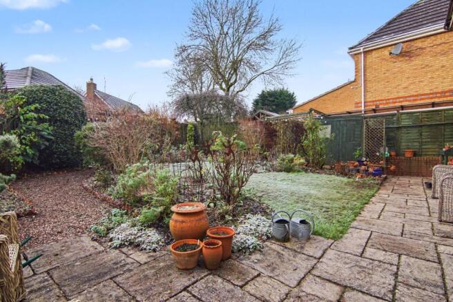Tilehurst Drive, Coventry, CV4 photo 4