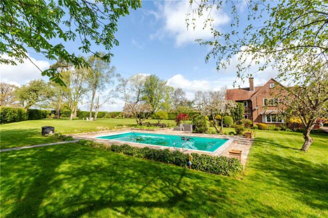 Pool & Garden