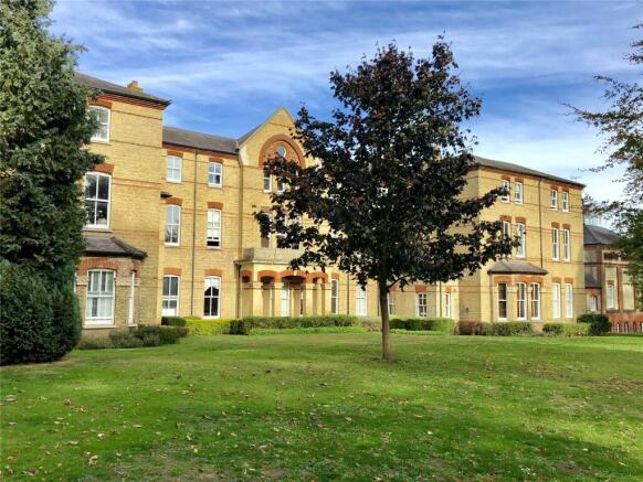 Leavesden Court