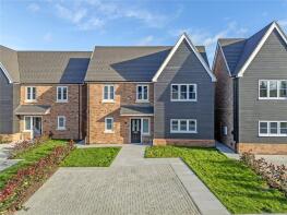 6, Garden Mews, North Drive, Hutton CM13 1FJ