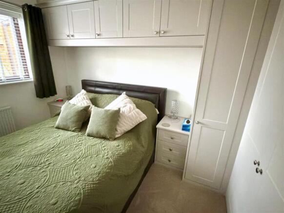 DOUBLE BEDROOM.jpg