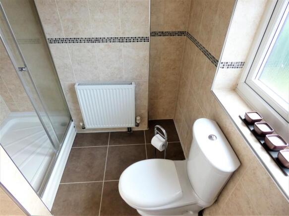 Shower En-Suite