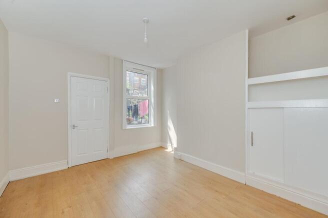 3 bed Terraced for sale Image 6