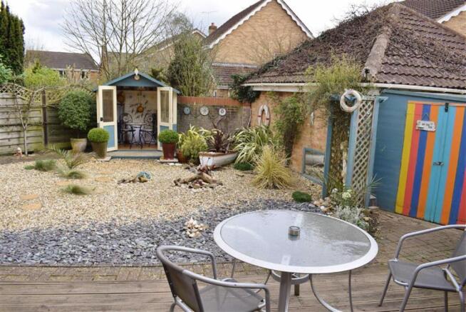 DECKING