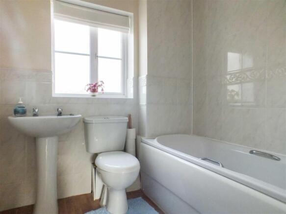 Bathroom.JPG