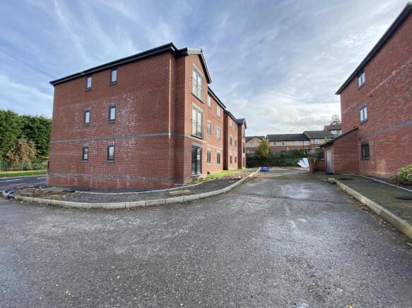 24 bed Block of Apartments for sale Image 8