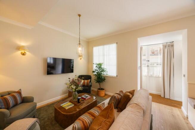 10 Queensberry Me...