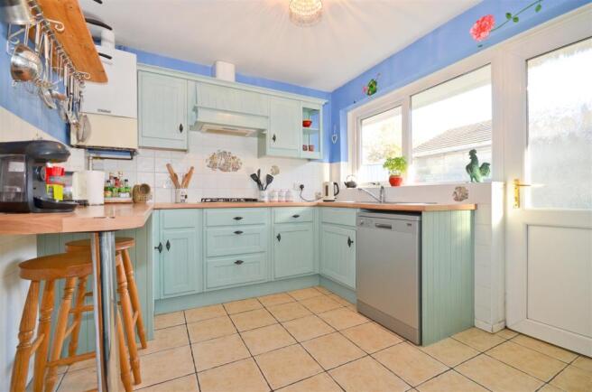 Kitchen.JPG