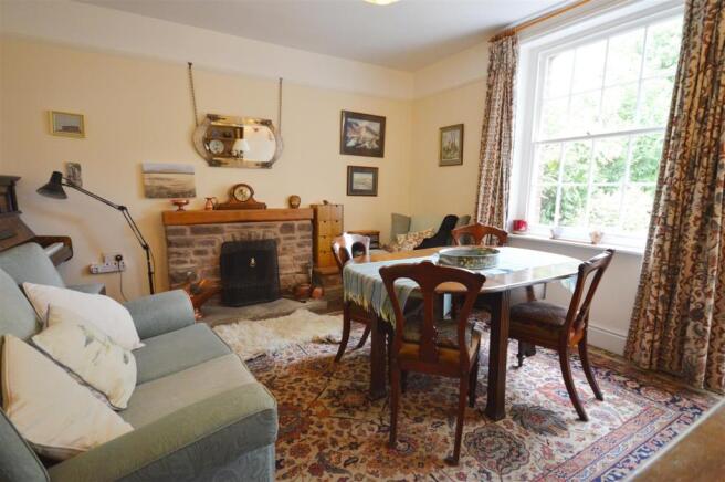 DINNING ROOM