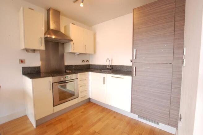 1 bed Apartment to rent Image 8