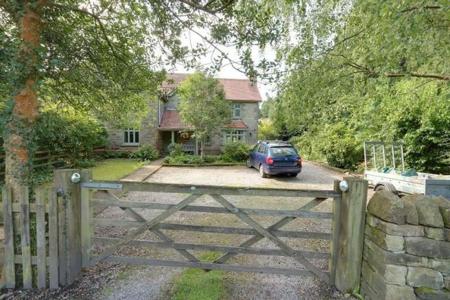 Driveway & Parking