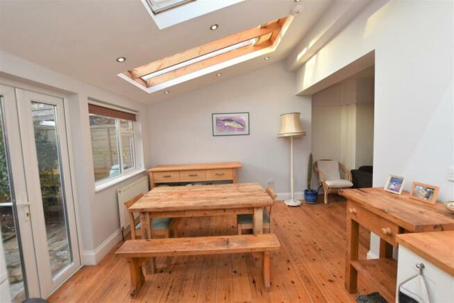 Kitchen/Dining Area