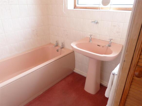 HOUSE BATHROOM