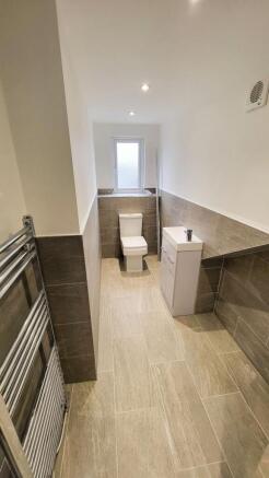 2 bed Flat to rent Image 6
