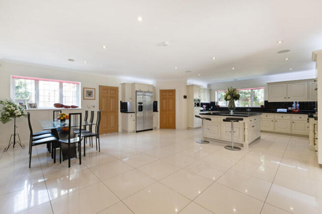 Kitchen/Dining